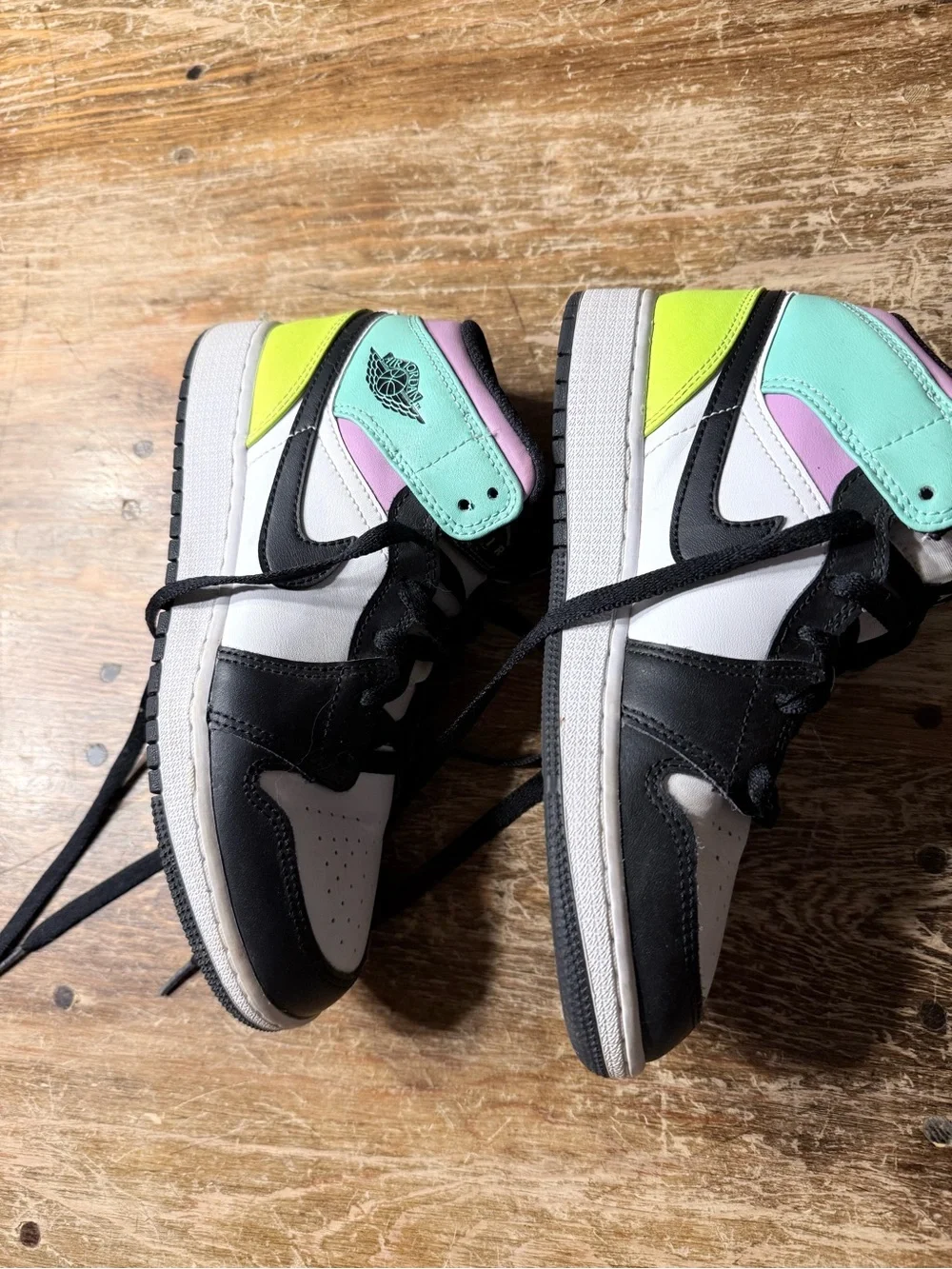 Nike Kids' Air Jordan 1 Low - Black/White with Pastel Accents